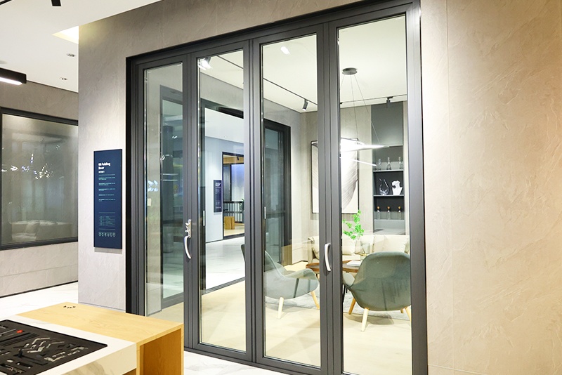 Foldable Aluminum Doors: The “Thermal Break” Debate Most Companies Hope You Ignore
