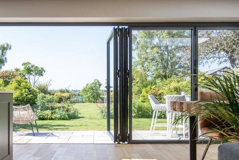 From Villas to Hotels: Versatile Applications of Aluminium Folding Doors with Windows