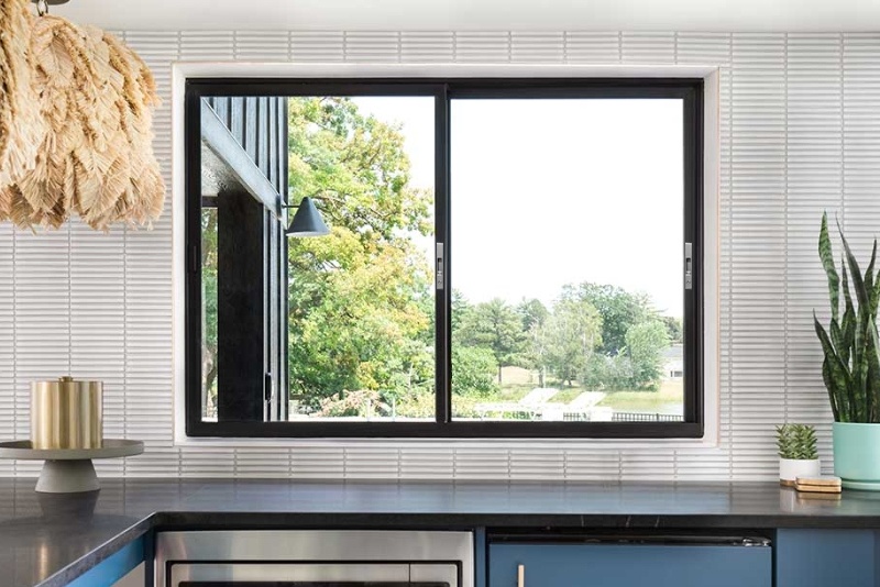 Sliding Window Maintenance: Track Cleaning, Roller Lubrication, and Seal Diagnostics